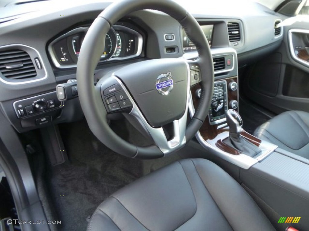 2015 Volvo V60 T5 Drive-E Off-Black Dashboard Photo #91626036