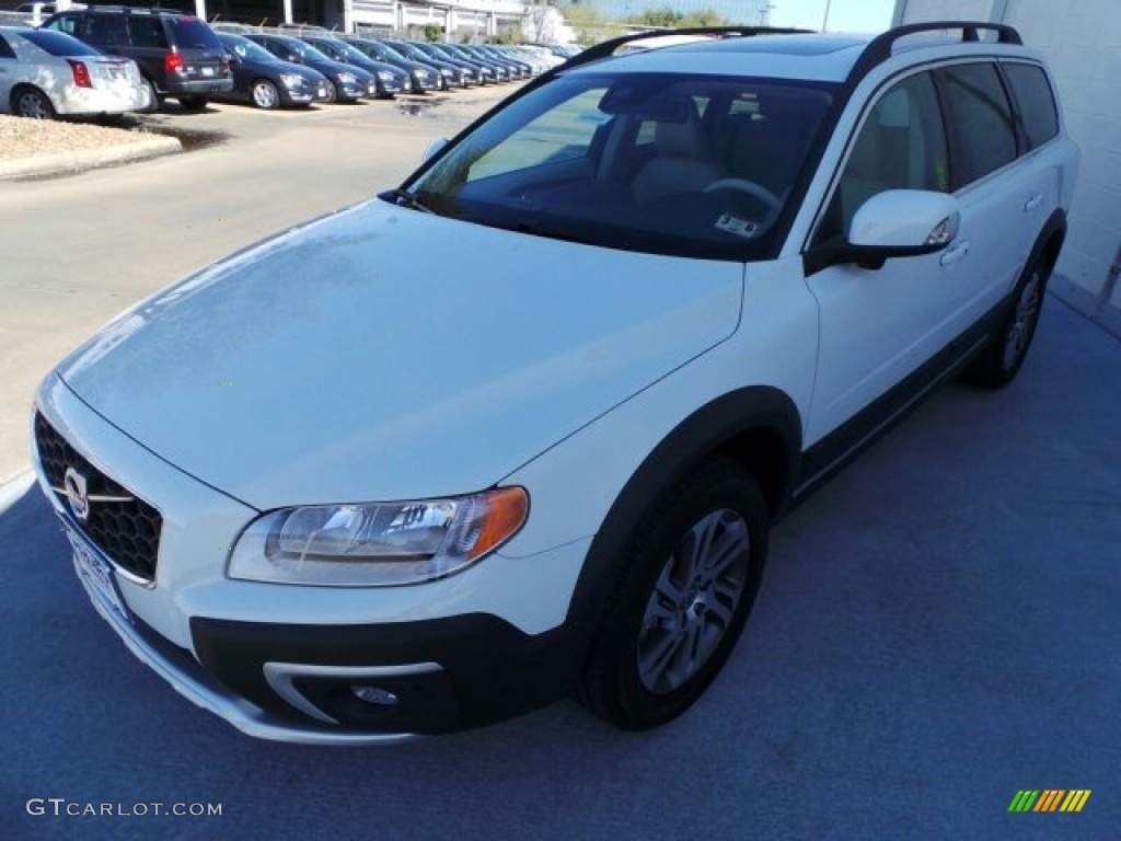 Ice White 2015 Volvo XC70 T5 Drive-E Exterior Photo #91626606