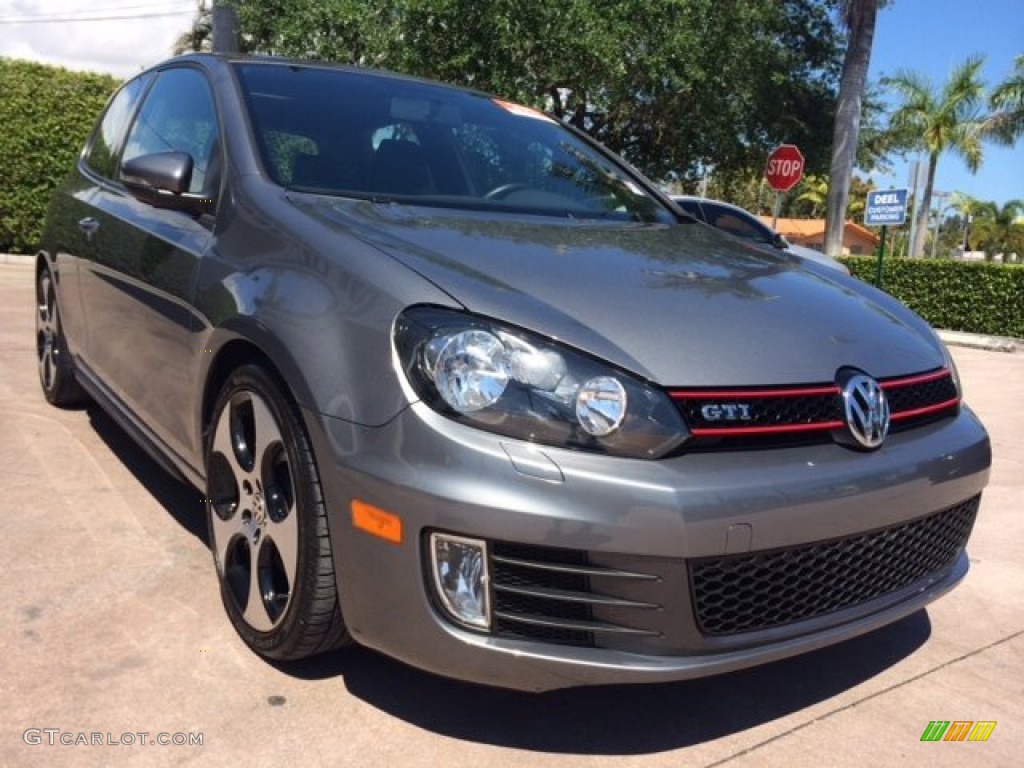 2011 GTI 2 Door - United Gray Metallic / Interlagos Plaid Cloth photo #7