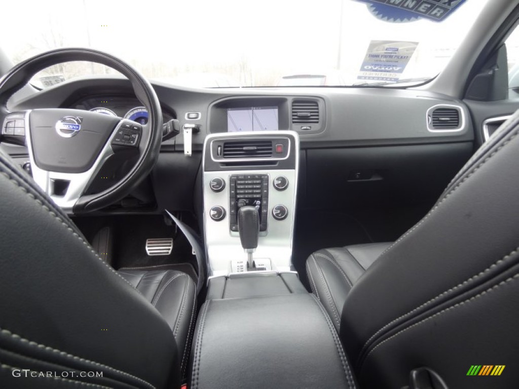 2012 S60 T6 AWD - Black Sapphire Metallic / R-Design Off Black photo #14