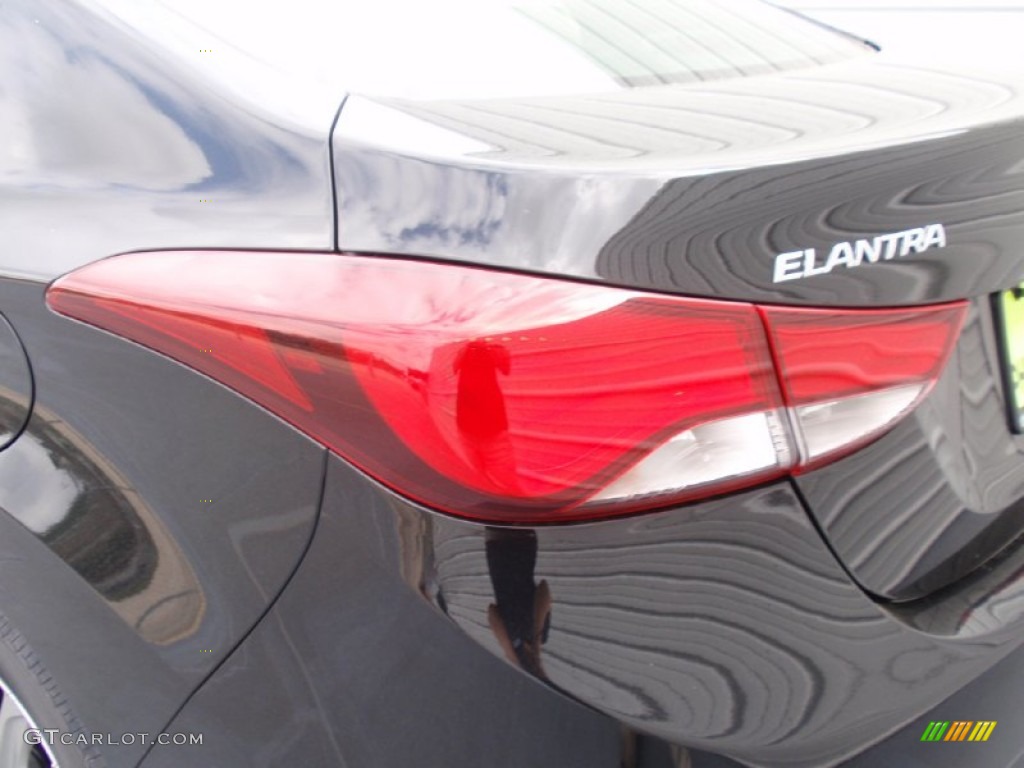2014 Elantra SE Sedan - Black / Gray photo #13
