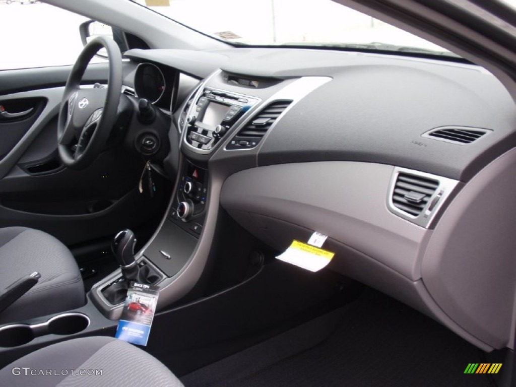 2014 Elantra SE Sedan - Gray / Gray photo #17