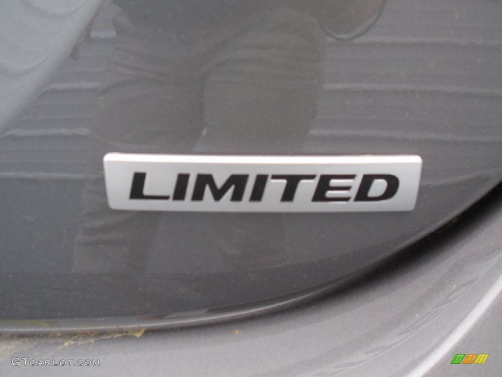 2014 Elantra Limited Sedan - Gray / Black photo #15