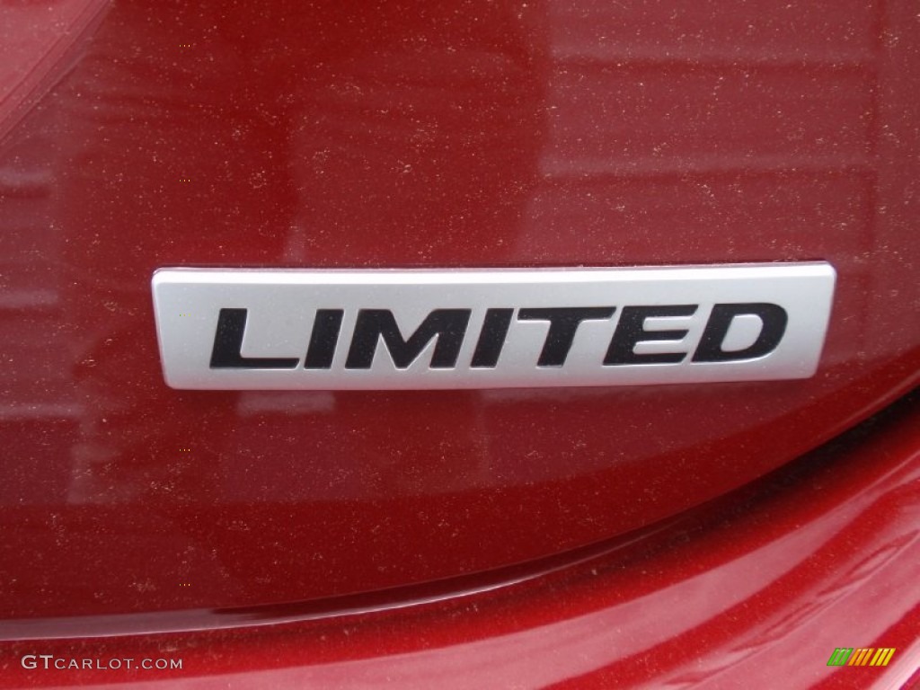 2014 Elantra Limited Sedan - Red / Black photo #15