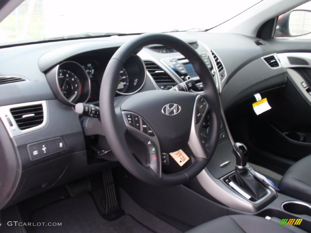 2014 Elantra Limited Sedan - Red / Black photo #25