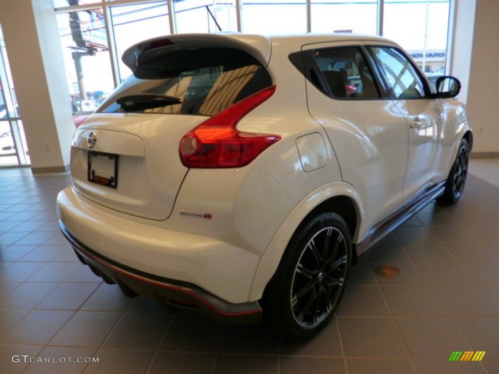 2014 Juke NISMO AWD - Pearl White / NISMO Cloth/Gray photo #7