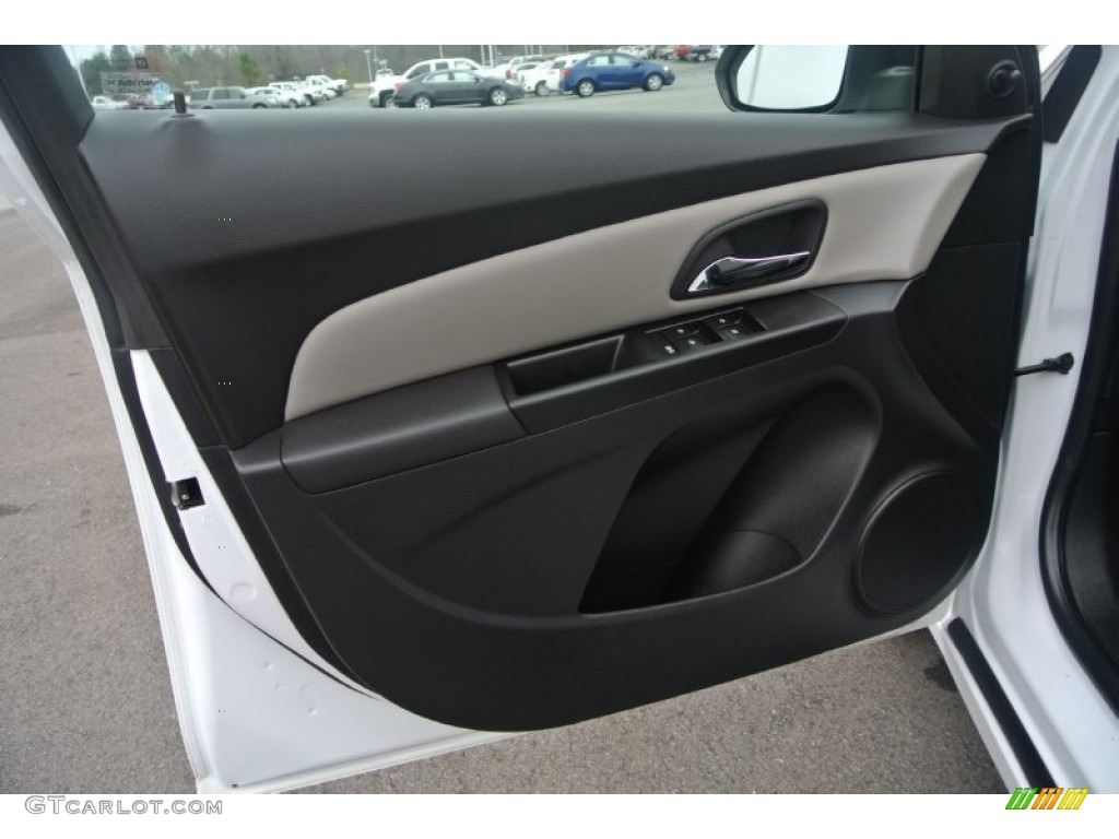 2011 Chevrolet Cruze LS Jet Black/Medium Titanium Door Panel Photo #91638612