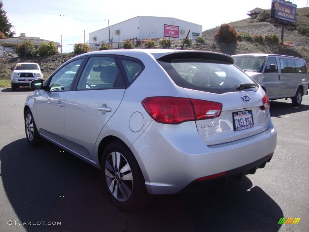 2013 Forte 5-Door EX - Bright Silver / Black photo #5