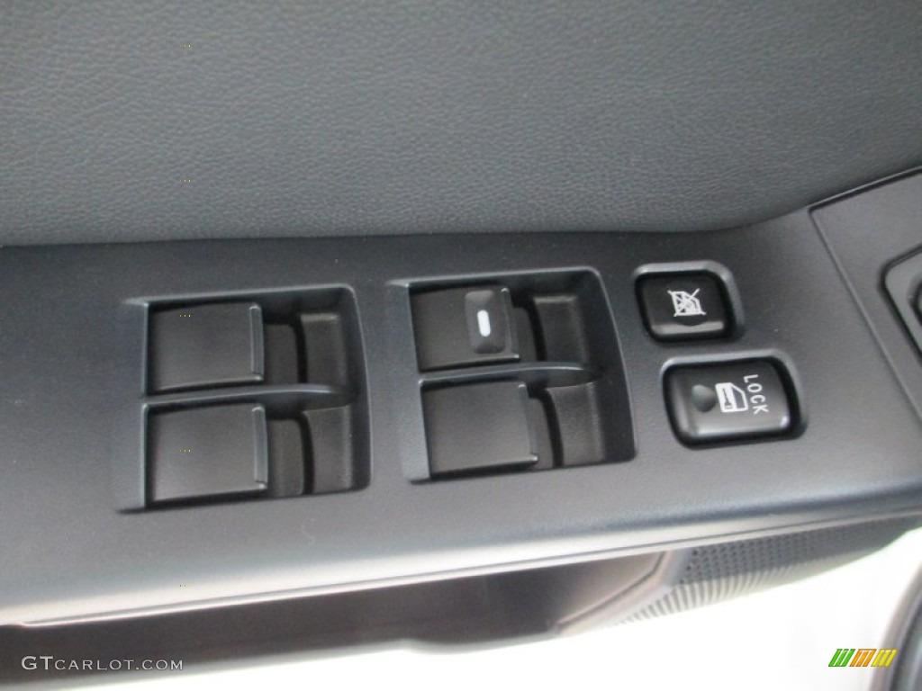 2014 Mitsubishi Lancer Evolution GSR Controls Photo #91642014