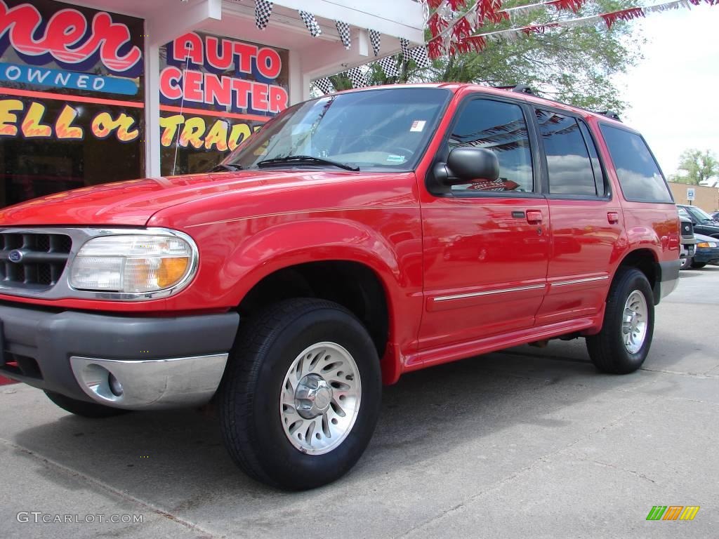 1999 Explorer XLT 4x4 - Bright Red Clearcoat / Medium Prairie Tan photo #2