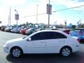 2006 Absolute White Suzuki Forenza Sedan  photo #4