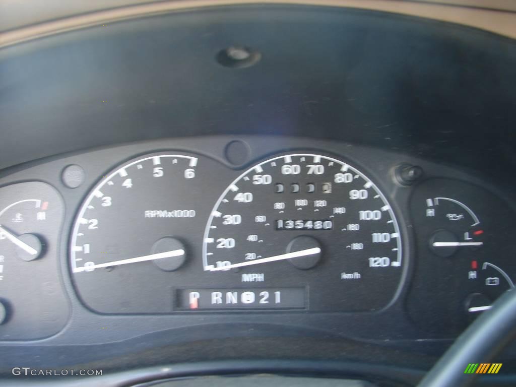 1999 Explorer XLT 4x4 - Bright Red Clearcoat / Medium Prairie Tan photo #12