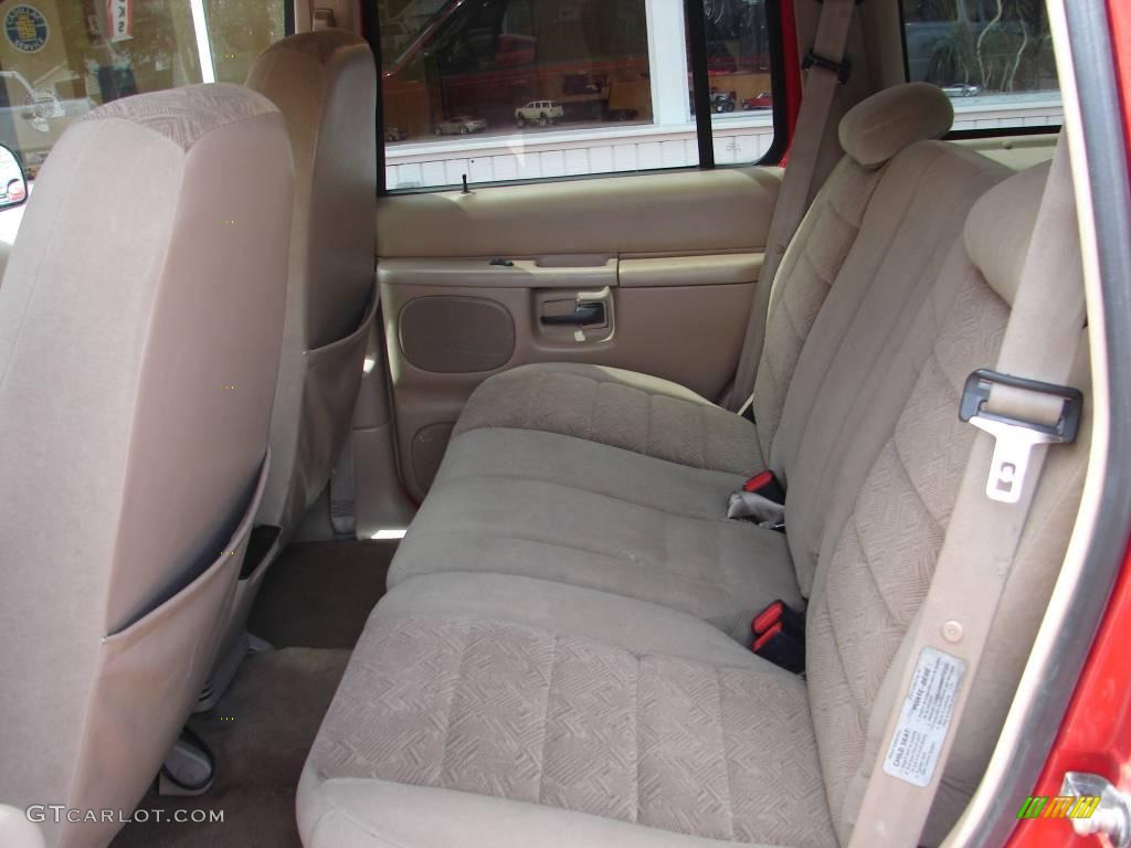 1999 Explorer XLT 4x4 - Bright Red Clearcoat / Medium Prairie Tan photo #19