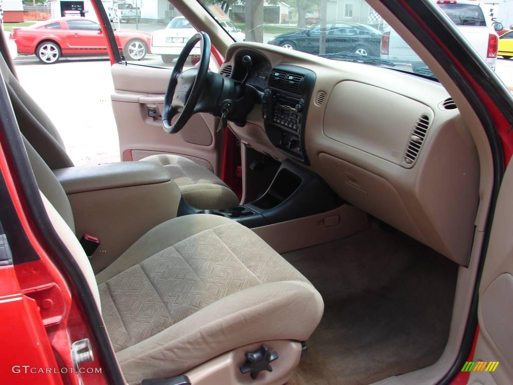 1999 Explorer XLT 4x4 - Bright Red Clearcoat / Medium Prairie Tan photo #22