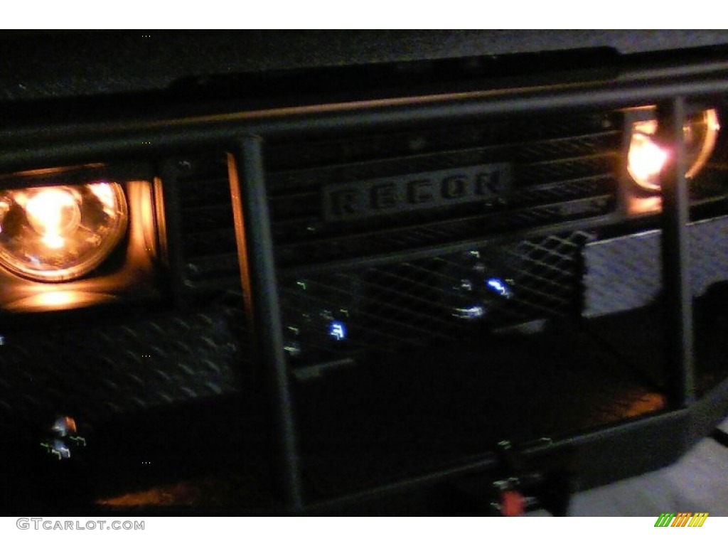1988 Samurai Convertible 4x4 - Black / Black photo #36