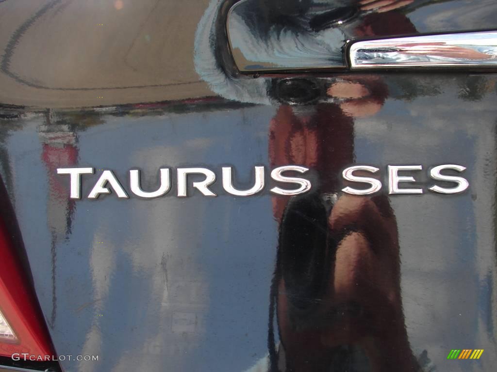 2002 Taurus SES - Black / Medium Graphite photo #4