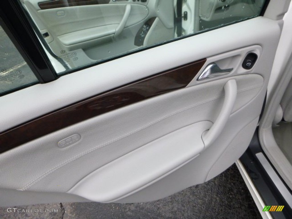 2006 Mercedes-Benz C 280 4Matic Luxury Ash Door Panel Photo #91649675