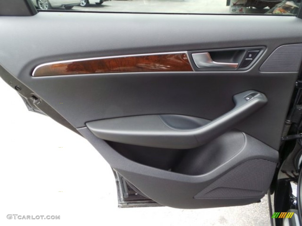2010 Audi Q5 3.2 quattro Cinnamon Brown Door Panel Photo #91651503