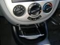 Absolute White - Forenza Sedan Photo No. 29