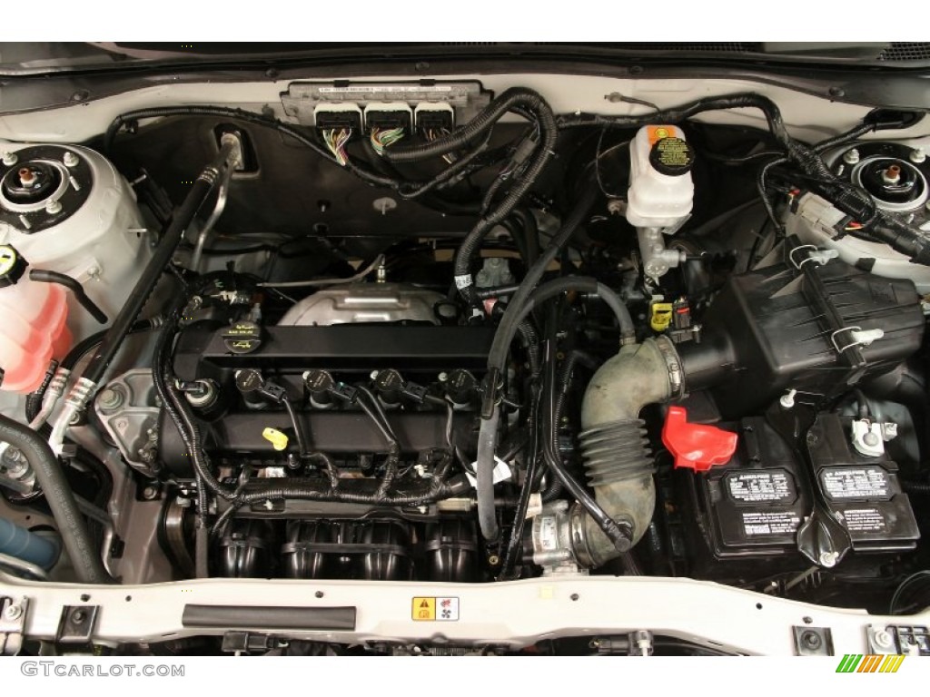 2012 Ford Escape XLT 4WD Engine Photos