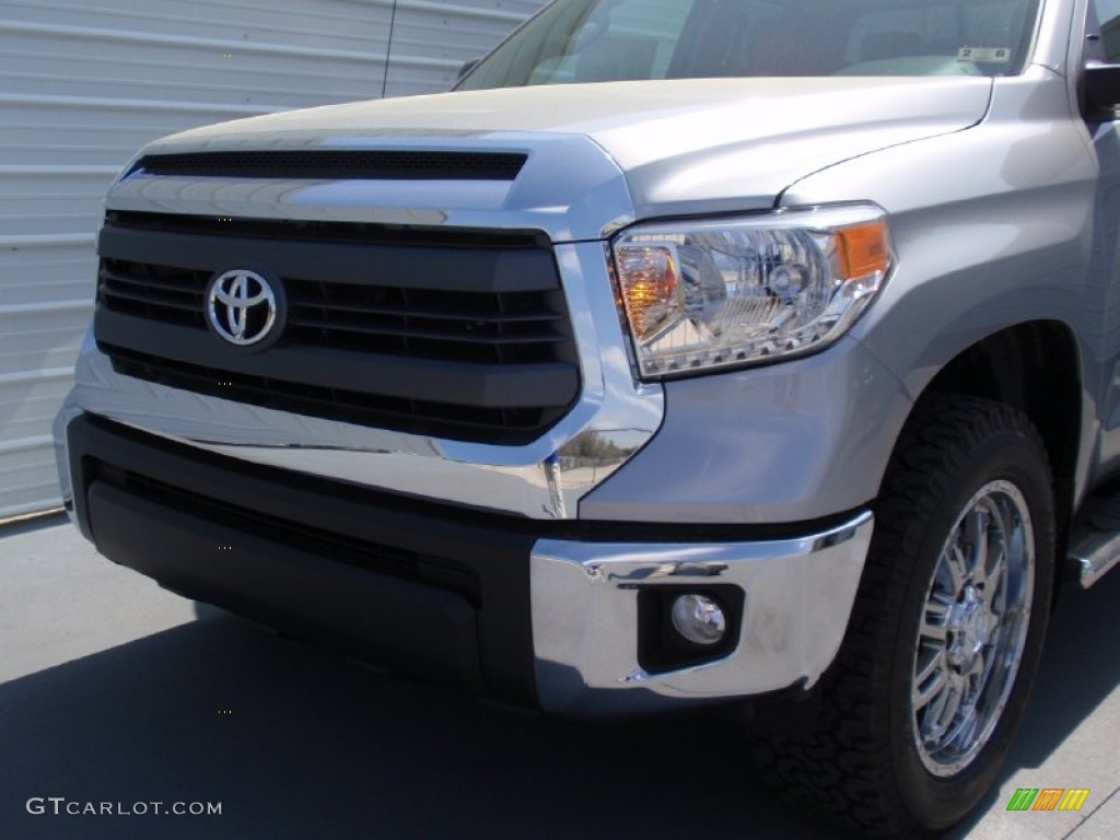 2014 Tundra SR5 Double Cab - Silver Sky Metallic / Graphite photo #11