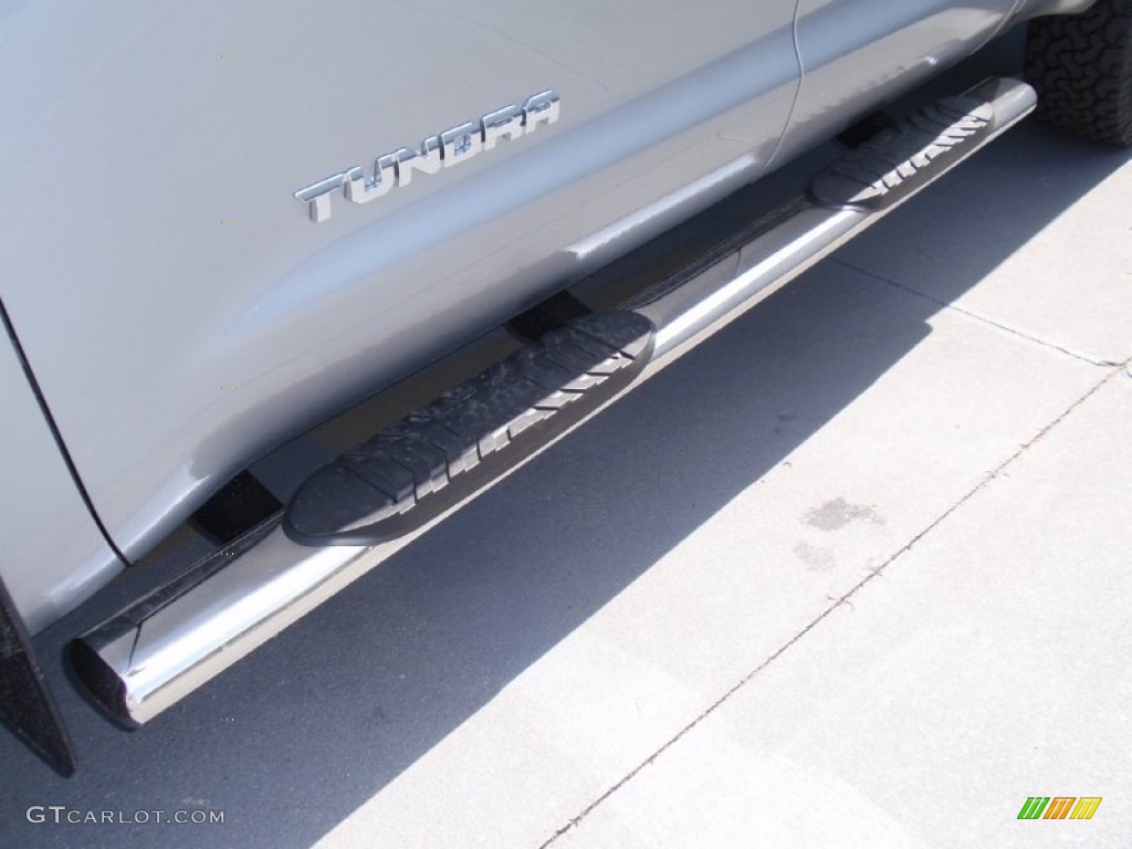 2014 Tundra SR5 Double Cab - Silver Sky Metallic / Graphite photo #13