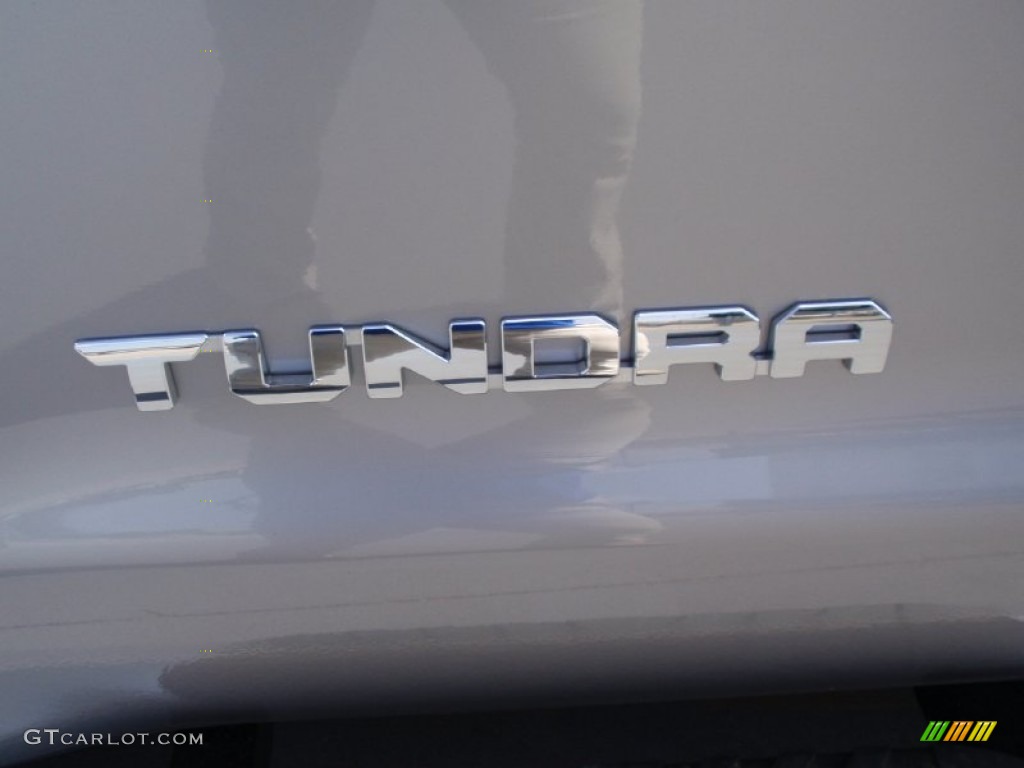 2014 Tundra SR5 Double Cab - Silver Sky Metallic / Graphite photo #14