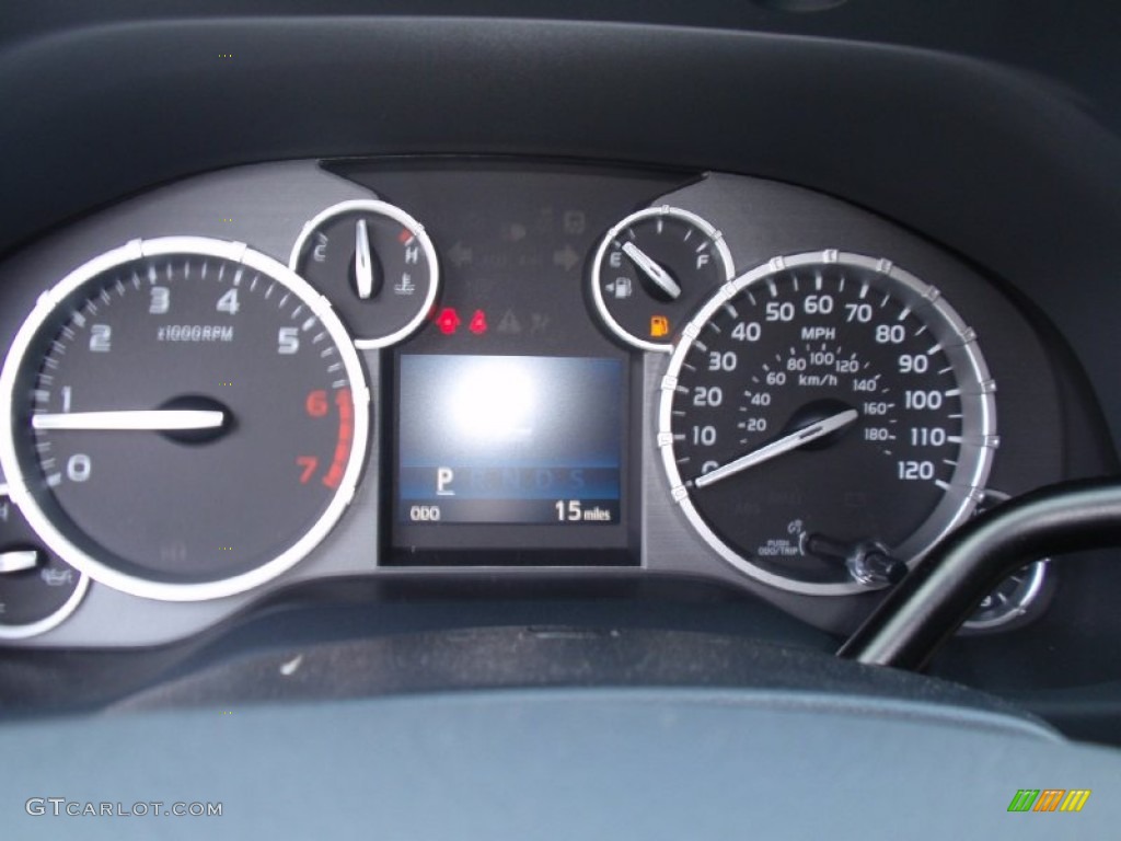 2014 Tundra SR5 Double Cab - Silver Sky Metallic / Graphite photo #30