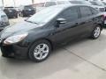 Tuxedo Black - Focus SE Sedan Photo No. 1
