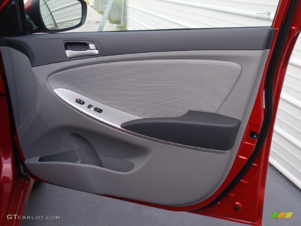 2014 Hyundai Accent GS 5 Door Gray Door Panel Photo #91665626
