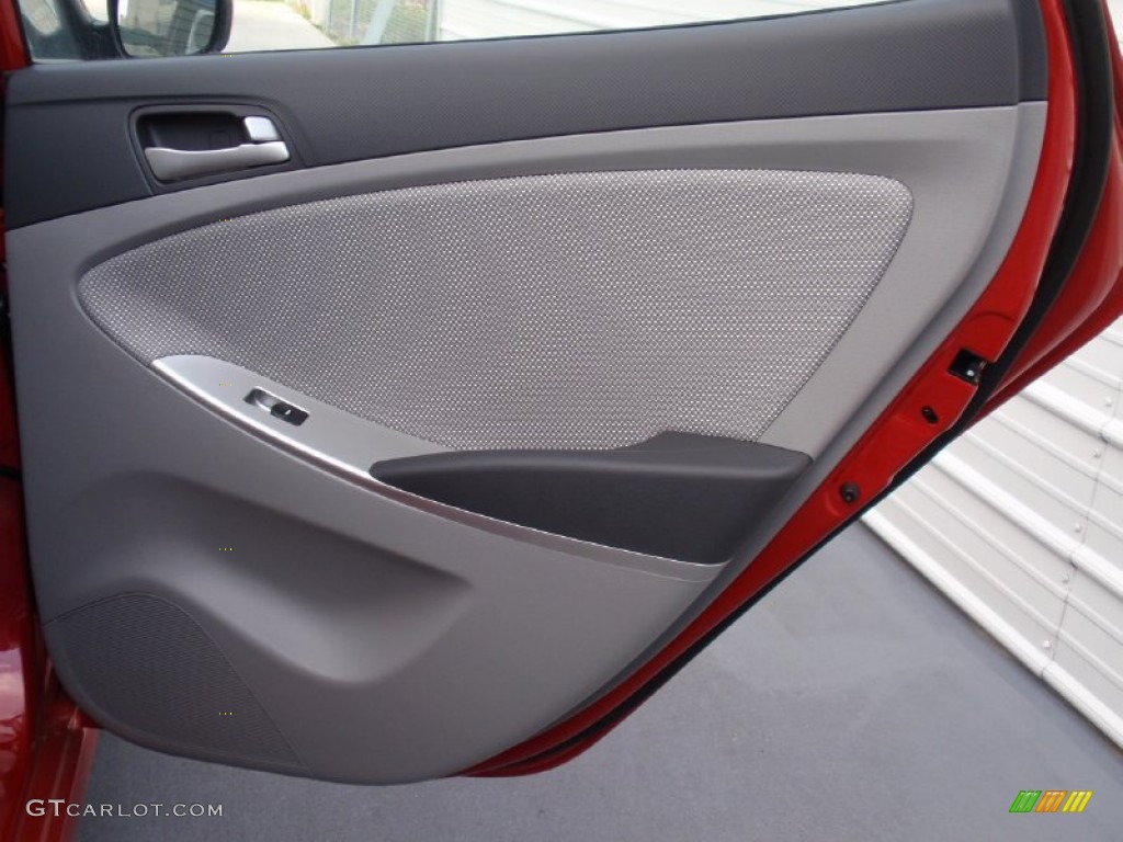 2014 Hyundai Accent GS 5 Door Gray Door Panel Photo #91665704