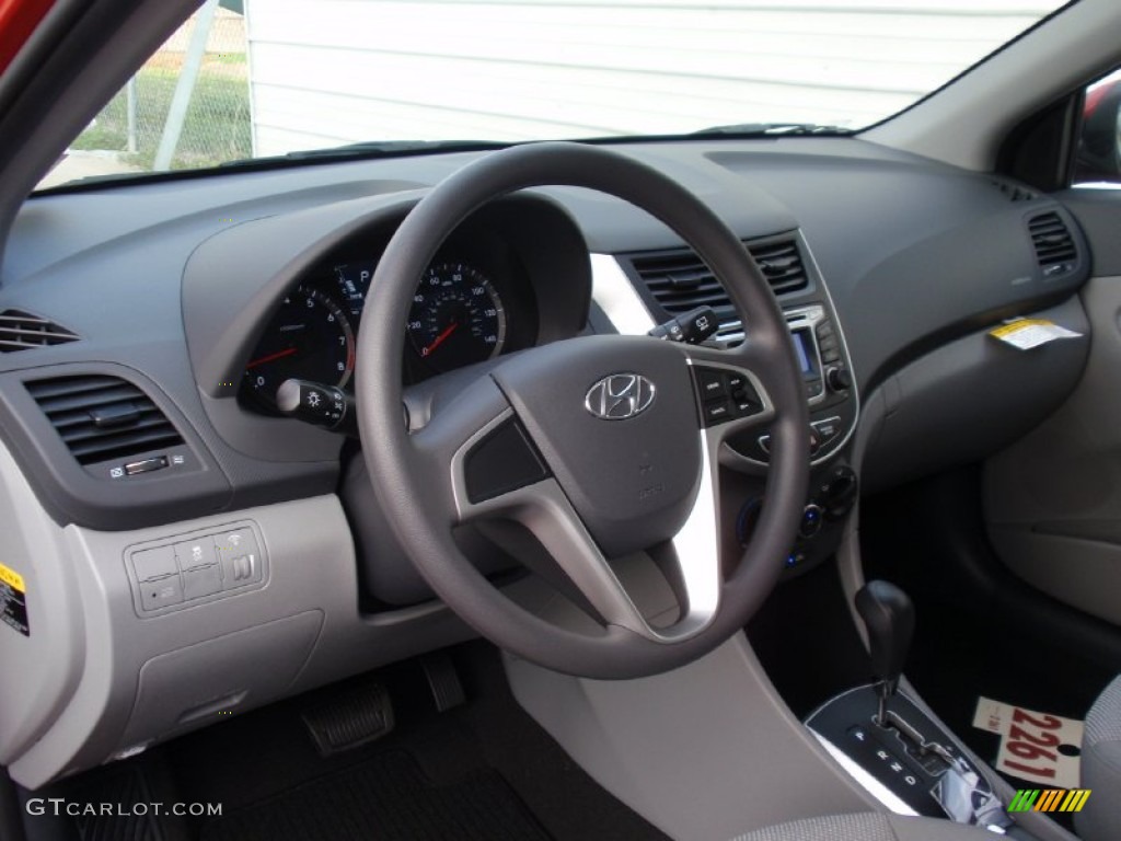 2014 Hyundai Accent GS 5 Door Gray Dashboard Photo #91665827