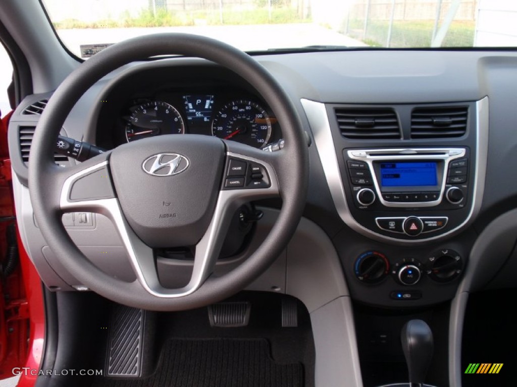 2014 Hyundai Accent GS 5 Door Dashboard Photos
