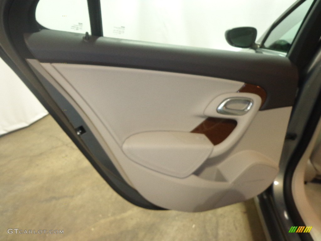 2011 Saab 9-5 Turbo6 XWD Sedan Door Panel Photos