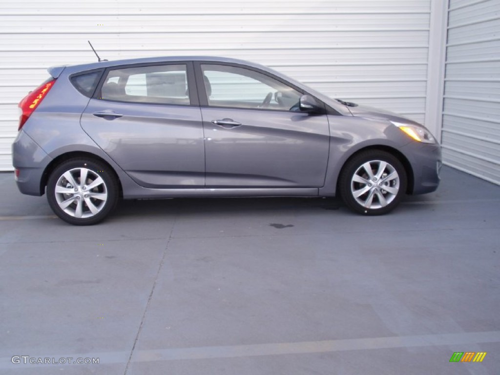 Triathlon Gray 2014 Hyundai Accent SE 5 Door Exterior Photo #91666739