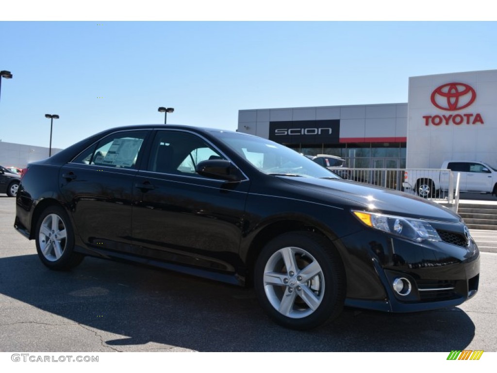 2014 Camry SE - Attitude Black Metallic / Black photo #1