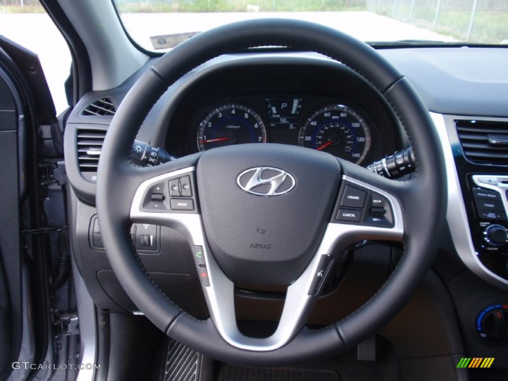 2014 Hyundai Accent SE 5 Door Black Steering Wheel Photo #91667285