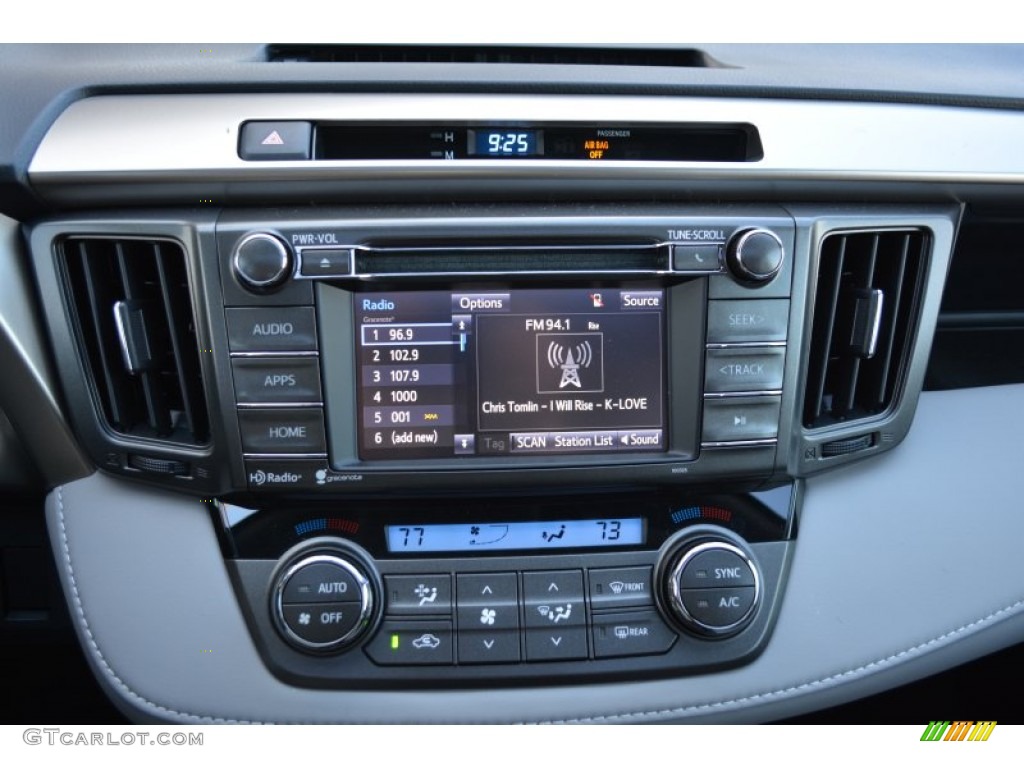 2014 Toyota RAV4 XLE Controls Photo #91667513