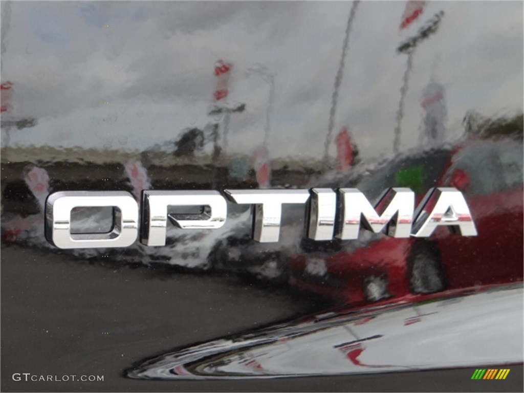 2014 Kia Optima SX Marks and Logos Photos
