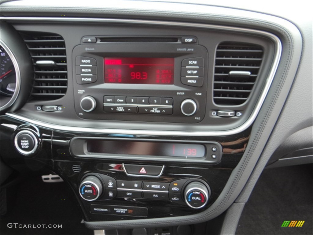 2014 Kia Optima SX Controls Photo #91668116