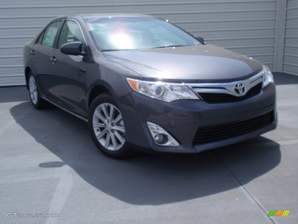 2014 Camry XLE - Magnetic Gray Metallic / Ash photo #1