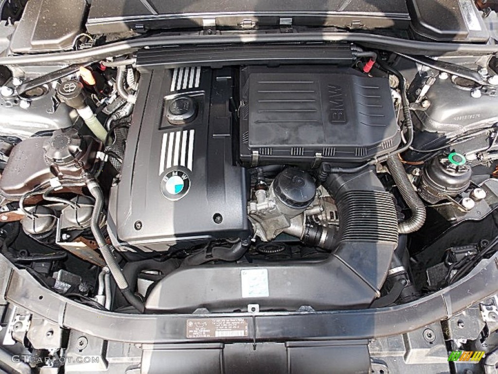 2007 BMW 3 Series 335xi Sedan Engine Photos