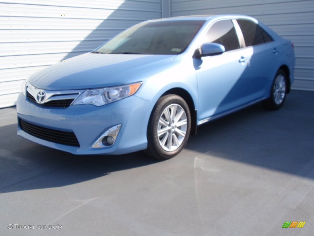 2014 Camry XLE - Clearwater Blue Metallic / Ivory photo #7