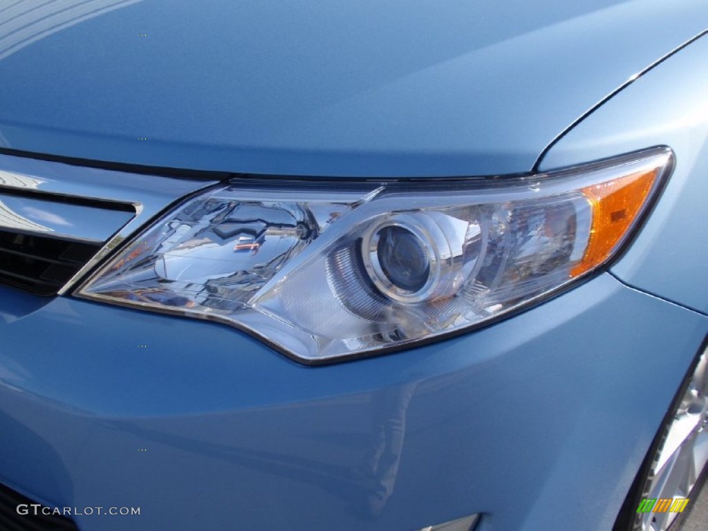 2014 Camry XLE - Clearwater Blue Metallic / Ivory photo #9