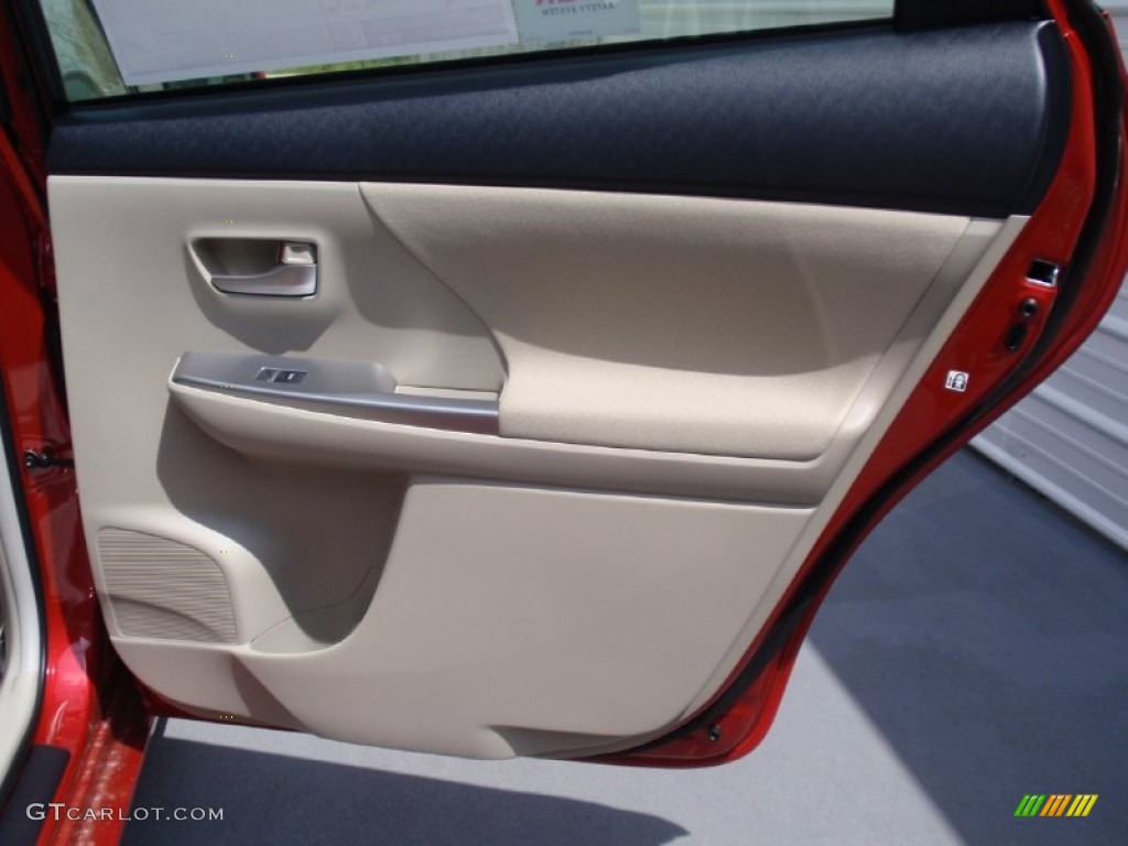 2014 Prius v Two - Barcelona Red Metallic / Bisque photo #21