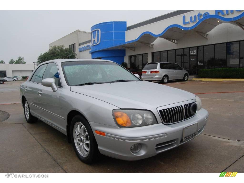 2002 XG350 Sedan - Titanium Silver / Black photo #1