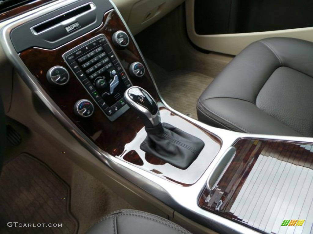 2015 Volvo XC70 T5 Drive-E Controls Photo #91676672