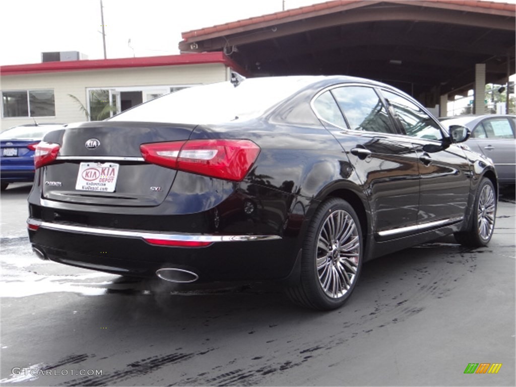 2014 Cadenza Limited - Aurora Black / White photo #3