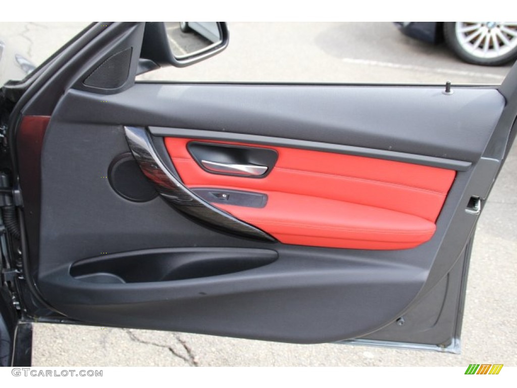 2013 BMW 3 Series 335i xDrive Sedan Door Panel Photos