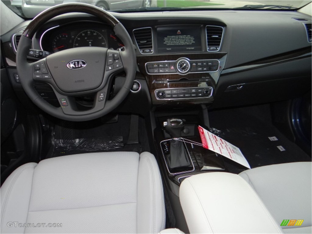 2014 Kia Cadenza Limited White Dashboard Photo #91680830